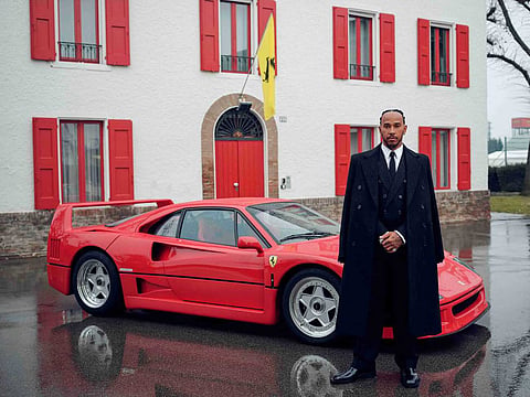 Lewis Hamilton na Ferrari: Piloto britânico inicia “nova era” na Fórmula 1