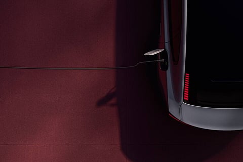 Volvo ES90 com tecnologia 800 volts é o mais rápido a carregar