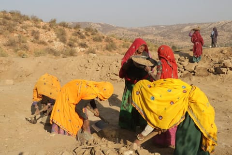 मनरेगा के लिए मांगे थे 98 हजार करोड़, मिले मात्र 60 हजार करोड़