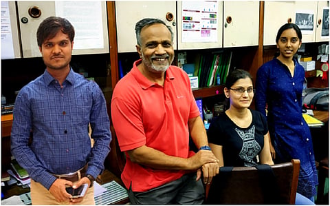 आनंद शर्मा, योगेंद्र शर्मा, राधिका खंडेलवाल और अमृता चिदानंद (बाएं से दाएं)। फोटो: साइंस वायर