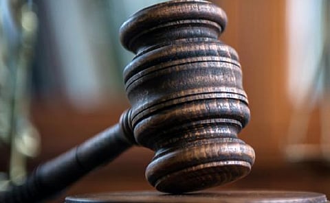 पर्यावरण मुकदमों की डायरी: गुजरात के अलंग में जहाज तोड़ने का क्या पड़ रहा है असर