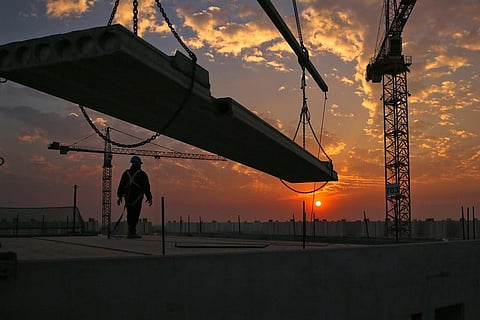 20 वर्षों में 120 फीसदी बढ़ा स्टील और सीमेंट जैसी सामग्री के उत्पादन से होने वाला उत्सर्जन