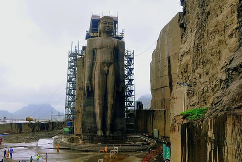 मांगी-तुंगी में मूर्ति स्थापना के लिए किया गया पर्यावरण का विनाश