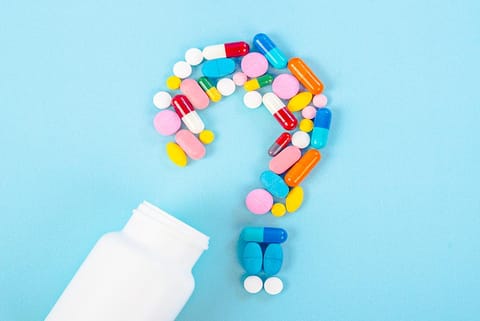 रोगाणुरोधी प्रतिरोध औसतन हर दिन 13,562 लोगों की जान ले रहा है; फोटो: आईस्टॉक