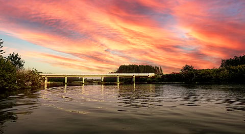 ജലം പാഴാക്കാതെ, സംരക്ഷിക്കുന്ന ഒരു സംസ്കാരം വളർത്തിയെടുക്കേണ്ടത് ആവശ്യമാണ്.