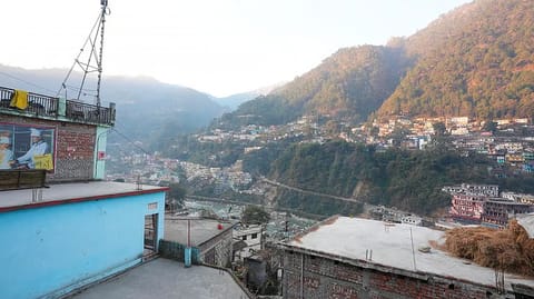 हिमालय की सुरक्षा पर केंद्र गंभीर, राज्यों को दिए वैज्ञानिक अध्ययन के सुझाव