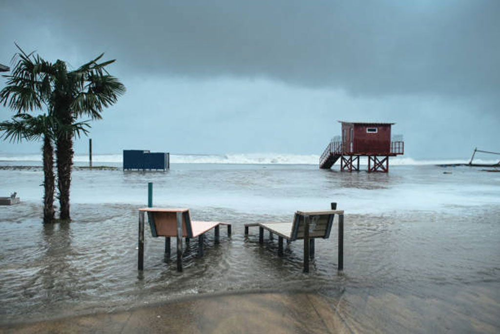 दक्षिण-पूर्व एशिया और इंडो-पैसिफिक क्षेत्र सबसे अधिक प्रभावित हैं, क्योंकि यहां जमीन कम ऊंचाई वाली और तटीय है।