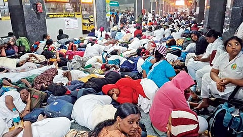 Nurses refused to leave Kilambakkam bus terminus on Thursday night after being detained and let off by the police