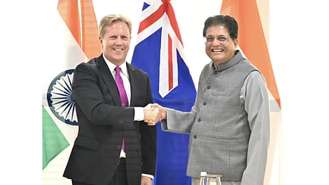 Union Minister of Commerce and Industry Piyush Goyal (R) with New Zealand's Minister of Trade and Investment Todd McClay (Photo: IANS)