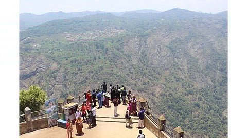 File Image of Dolphin's Nose viewpoint