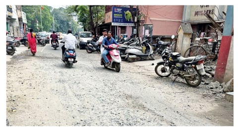 Kumaran Colony 1st Street, which connects Aranganathan subway and Old Mambalam Road in Saidapet, cries for attention