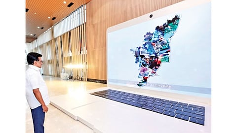 CM Stalin at the event where he launched the distribution of free laptops to college students