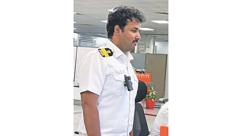 Airport Customs officers to sport body-worn cams
