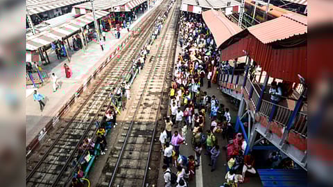 Passengers crowd in Chennai railway station ahead of Pongal