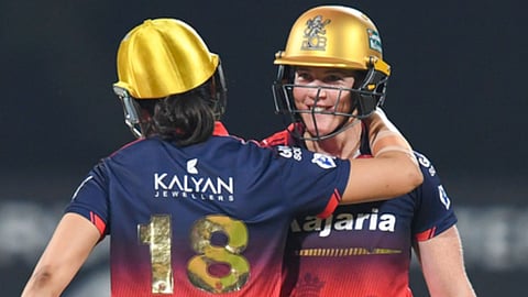 Smriti Mandhana and Grace Harris