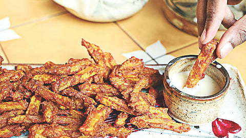 Sennai neela varuval with potato dip