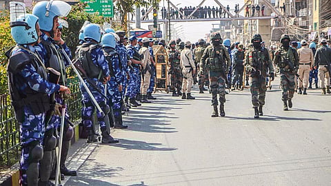 Combined security forces are deployed on the route of Manipur.
