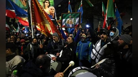 Crackdown on dissent after nationwide protests in Iran