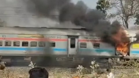 Fire in coach of New Delhi-Chennai express train