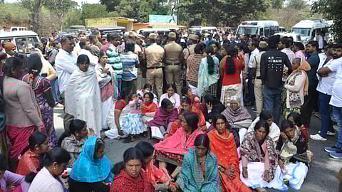 Villagers protesting in the hillpath.