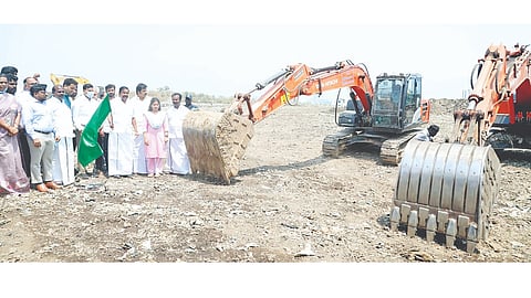 Min Nehru flagging off work at Perungudi dumpyard on Wednesday