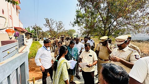 HR&CE officials serve notice to encroachers of temple land on Friday