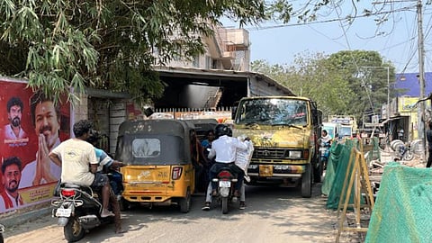 The storm water drain (SWD) work on Kadumpadi Amman koil street causing havoc for the residents and commuters in the area.