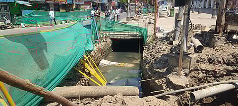 Choolai High Road drain work
