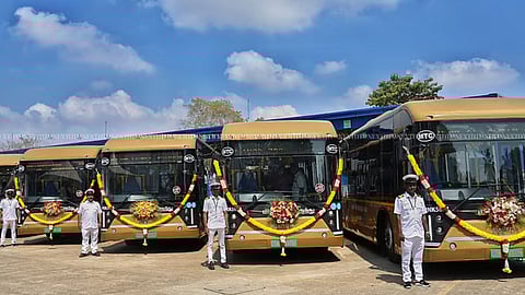Electric premium buses