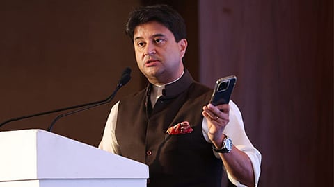 Beat the heat with an onion in your pocket: Scindia