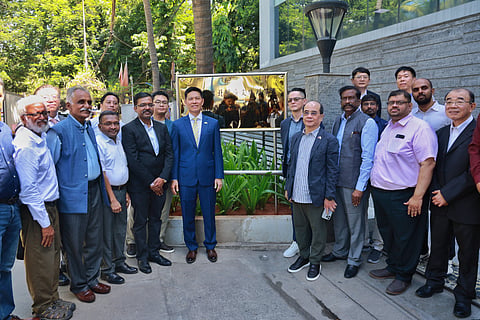Director-General Stephen SC Hsu and S Vijaykumar