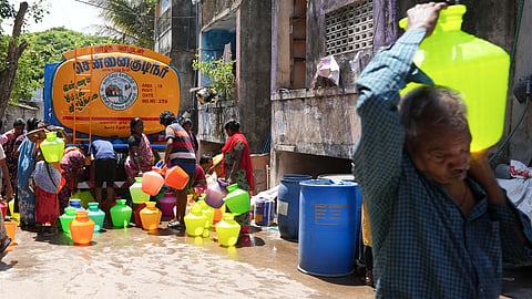 Lorry distributes water to the areas in Chennai