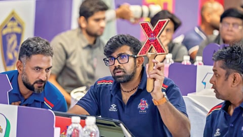 Chepauk Super Gillies owner B Sivanthi Adityan (C) at TNPL 2026 auction
