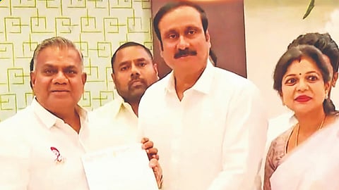 PMK president Anbumani Ramadoss submits a memorandum to Water Resources Minister N Anand at the Secretariat on Monday