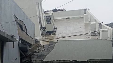 16 feared trapped as garbage mound triggers building collapse in Pune