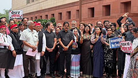 Opposition parties hold protest in Parliament premises
