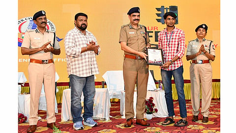 Amalraj honoured police personnel, ambulance drivers, nurses, auto-rickshaw drivers, students and members of the public who helped accident victims receive timely medical care.