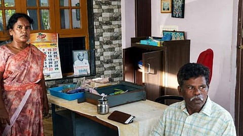 The couple, whose house was robbed in Namakkal
