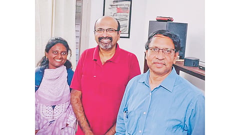 Jennifer Delighta and Prof GL Samuel (R) from IIT-M, alongside Prof Santosh Varughese from CMC Vellore