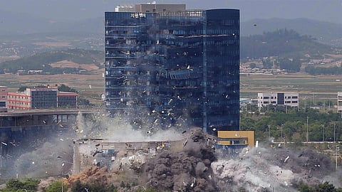 Demolishin of inter-Korean liaison office
