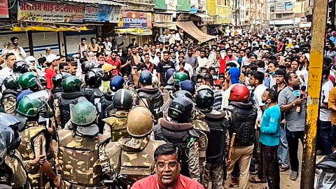 Ujjain: Security personnel keep vigil following stone-pelting incidents during protests against the proposed removal of a portion of the 'Shahi Masjid' for road widening, in Ujjain, Madhya Pradesh, Monday, Sept. 28, 2026