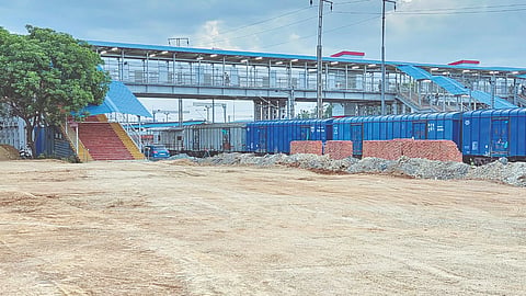 Under-construction foot-overbridge at Tambaram railway station