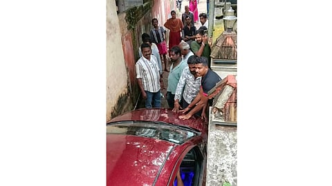 Residents of Arumanai come to the rescue of Kulasekarapattinam-bound Kerala youth misguided by Google Maps