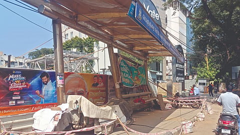 Kodambakkam High Road bus shelter on the verge of collapse
