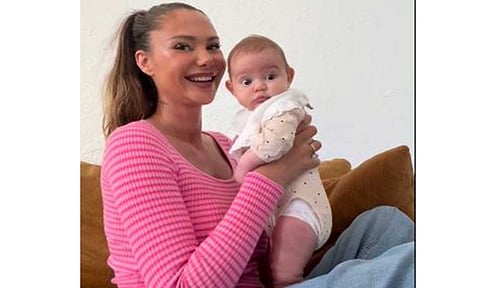 Australian model Sahara Ray with daughter