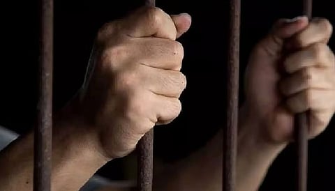 17 accused escape from Theni district jail after assaulting police personnel