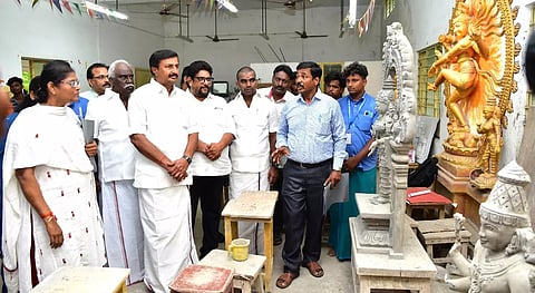 Minister Saminathan inspects College of Architecture and Sculpture