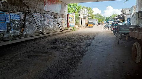 Damaged road remains unattended in Kasimedu