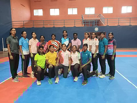 Coach Kavitha Selvaraj with the TN women’s Kabaddi team