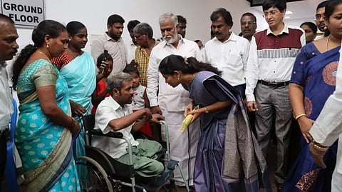 Mayor Priya visited the zone 6 office and received petitions from the people for several issues 